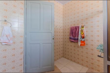 Casa à venda com 533m², 2 quartos e 2 vagas Casa à venda com 533m², 2 quartos e 2 vagasBanheiro