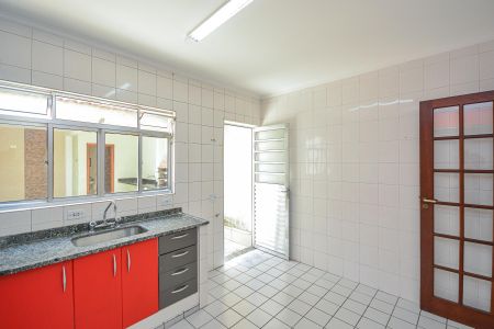 Casa à venda com 176m², 4 quartos e 3 vagas Casa à venda com 176m², 4 quartos e 3 vagasCozinha