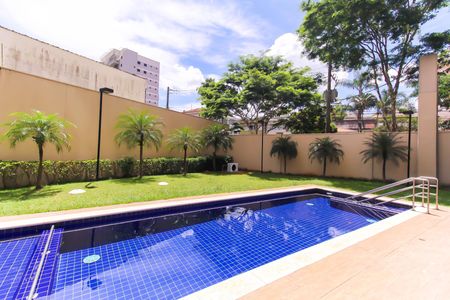 Apartamento para alugar com 74m², 3 quartos e 1 vagaÁrea comum - Piscina