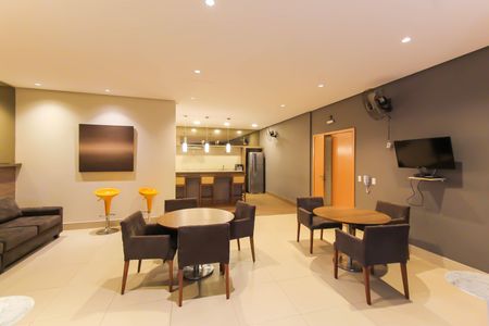 Apartamento para alugar com 74m², 3 quartos e 1 vagaÁrea comum - Salão de festas