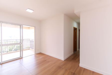 Apartamento para alugar com 74m², 3 quartos e 1 vagaSala