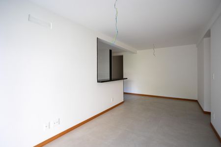 Apartamento à venda com 84m², 2 quartos e 1 vagaSala