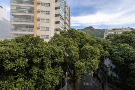 Apartamento à venda com 84m², 2 quartos e 1 vagaVista da Varanda da Sala