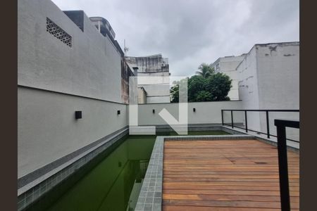 Apartamento à venda com 84m², 2 quartos e 1 vagaPiscina