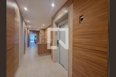 Apartamento à venda com 84m², 2 quartos e 1 vagaHall