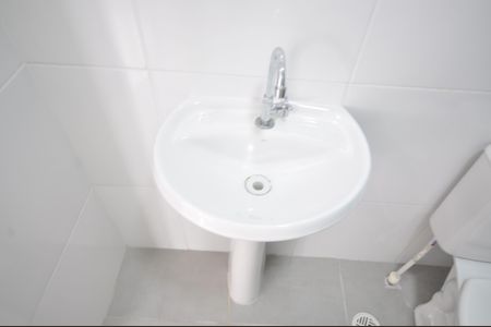 Apartamento para alugar com 34m², 2 quartos e sem vagaBanheiro