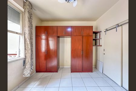 Apartamento à venda com 38m², 1 quarto e sem vagaSala