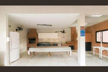 Apartamento à venda com 125m², 4 quartos e 3 vagas Apartamento à venda com 125m², 4 quartos e 3 vagasÁrea comum - Churrasqueira