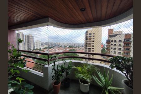 Apartamento à venda com 125m², 4 quartos e 3 vagas Apartamento à venda com 125m², 4 quartos e 3 vagasVaranda da Sala
