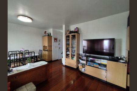 Apartamento à venda com 125m², 4 quartos e 3 vagas Apartamento à venda com 125m², 4 quartos e 3 vagasSala
