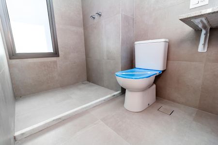 Apartamento à venda com 233m², 4 quartos e 3 vagas Apartamento à venda com 233m², 4 quartos e 3 vagasBanheiro da Suíte 2