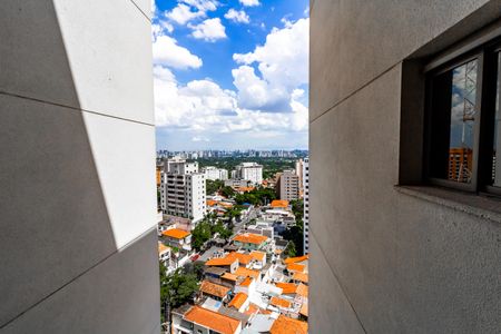 Apartamento à venda com 233m², 4 quartos e 3 vagas Apartamento à venda com 233m², 4 quartos e 3 vagasLavanderia