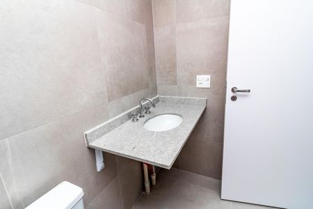 Apartamento à venda com 233m², 4 quartos e 3 vagas Apartamento à venda com 233m², 4 quartos e 3 vagasBanheiro da Suíte 3