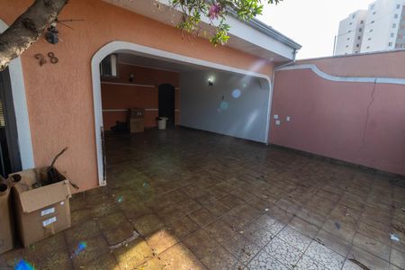 Casa à venda com 172m², 3 quartos e 3 vagasÁREA EXTERNA FRENTE