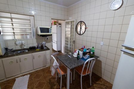 Casa à venda com 172m², 3 quartos e 3 vagasCOZINHA