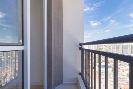 Apartamento para alugar com 37m², 2 quartos e sem vaga Apartamento para alugar com 37m², 2 quartos e sem vagaVaranda