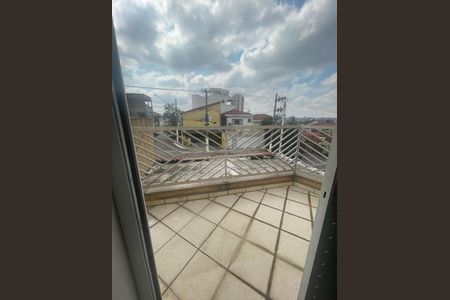 Casa à venda com 200m², 3 quartos e 2 vagas Casa à venda com 200m², 3 quartos e 2 vagasSacada do quarto 1