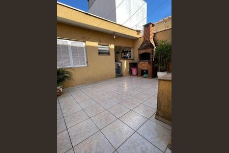 Casa à venda com 200m², 3 quartos e 2 vagas Casa à venda com 200m², 3 quartos e 2 vagasÁrea comum