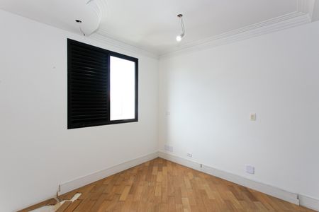 Apartamento à venda com 286m², 4 quartos e 3 vagasQuarto 2