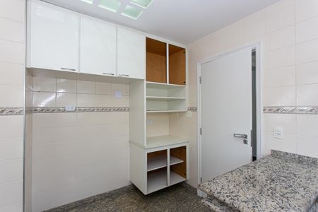 Apartamento à venda com 286m², 4 quartos e 3 vagasCozinha