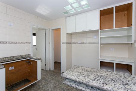 Apartamento à venda com 286m², 4 quartos e 3 vagasCozinha