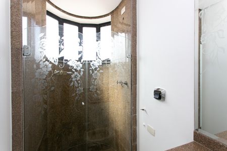 Apartamento à venda com 286m², 4 quartos e 3 vagasBanheiro Social