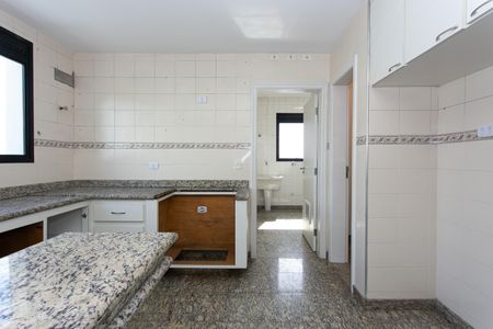 Apartamento à venda com 286m², 4 quartos e 3 vagasCozinha