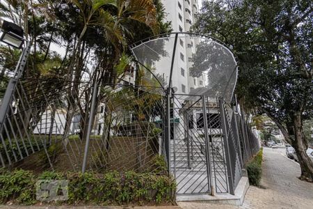 Apartamento à venda com 286m², 4 quartos e 3 vagasFachada