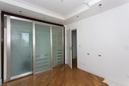 Apartamento à venda com 286m², 4 quartos e 3 vagasQuarto 2