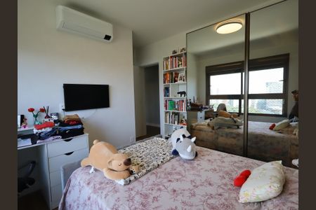 Apartamento à venda com 265m², 4 quartos e 4 vagasSuíte 2