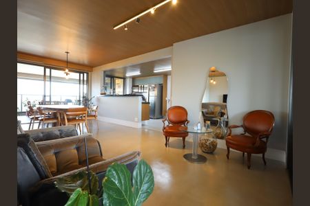 Apartamento à venda com 265m², 4 quartos e 4 vagasSala