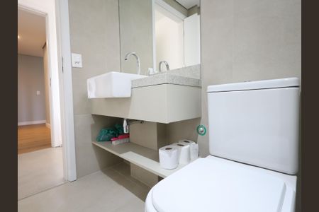 Apartamento à venda com 265m², 4 quartos e 4 vagasBanheiro da Suíte 3