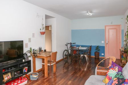 Apartamento à venda com 80m², 2 quartos e sem vagaSala