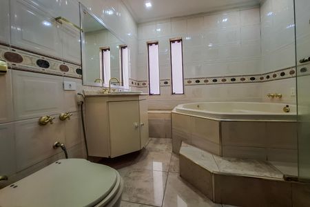 Casa à venda com 220m², 4 quartos e 2 vagasquarto suite 1 banheiro