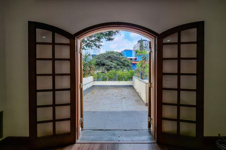 Casa à venda com 220m², 4 quartos e 2 vagasquarto suite 1