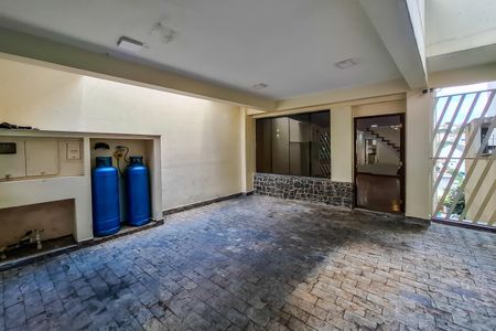 Casa à venda com 220m², 4 quartos e 2 vagasGaragem