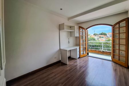 Casa à venda com 220m², 4 quartos e 2 vagasquarto suite 3 reverso