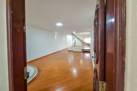 Casa à venda com 220m², 4 quartos e 2 vagasentrada