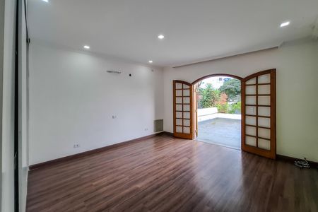Casa à venda com 220m², 4 quartos e 2 vagasquarto suite 1