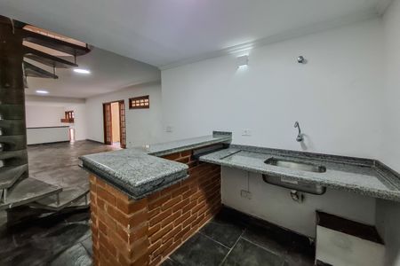 Casa à venda com 220m², 4 quartos e 2 vagasÁrea comum