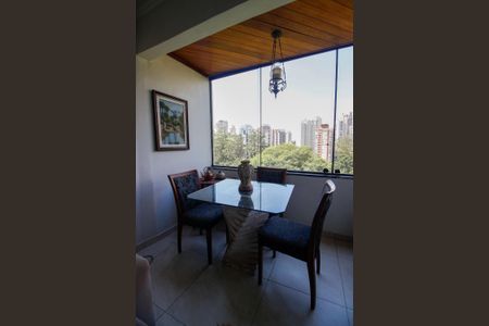 Apartamento para alugar com 38m², 1 quarto e 1 vagaSala / Cozinha