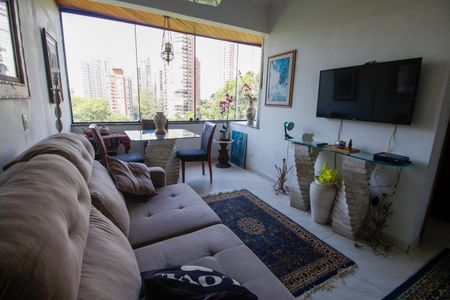 Apartamento para alugar com 38m², 1 quarto e 1 vagaSala / Cozinha