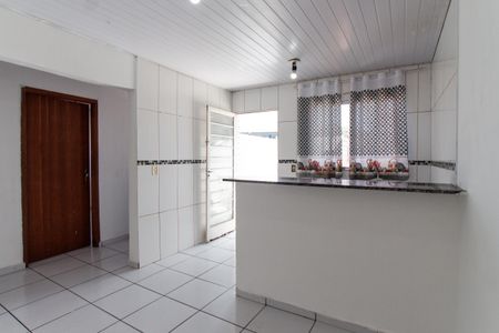Casa para alugar com 60m², 2 quartos e sem vaga Casa para alugar com 60m², 2 quartos e sem vagaSala