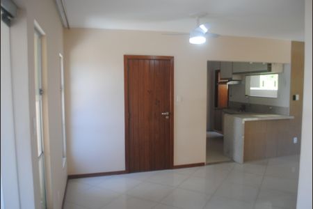 Apartamento para alugar com 120m², 3 quartos e 1 vagaSala
