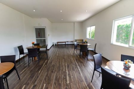Apartamento para alugar com 52m², 2 quartos e 1 vagaÁrea comum - Salão de festas