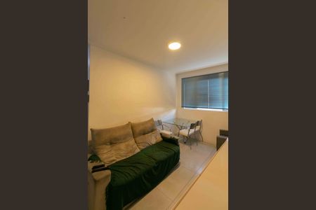 Apartamento à venda com 50m², 2 quartos e 1 vaga Apartamento à venda com 50m², 2 quartos e 1 vagaSala