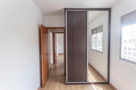 Apartamento para alugar com 55m², 2 quartos e 1 vagaArmário do Quarto 2