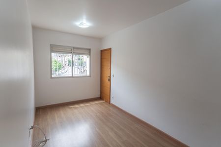 Apartamento para alugar com 55m², 2 quartos e 1 vagaSala