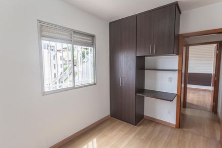 Apartamento para alugar com 55m², 2 quartos e 1 vagaQuarto 1