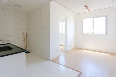 Apartamento para alugar com 35m², 2 quartos e sem vaga Apartamento para alugar com 35m², 2 quartos e sem vagaSala/Cozinha/Área de Serviço